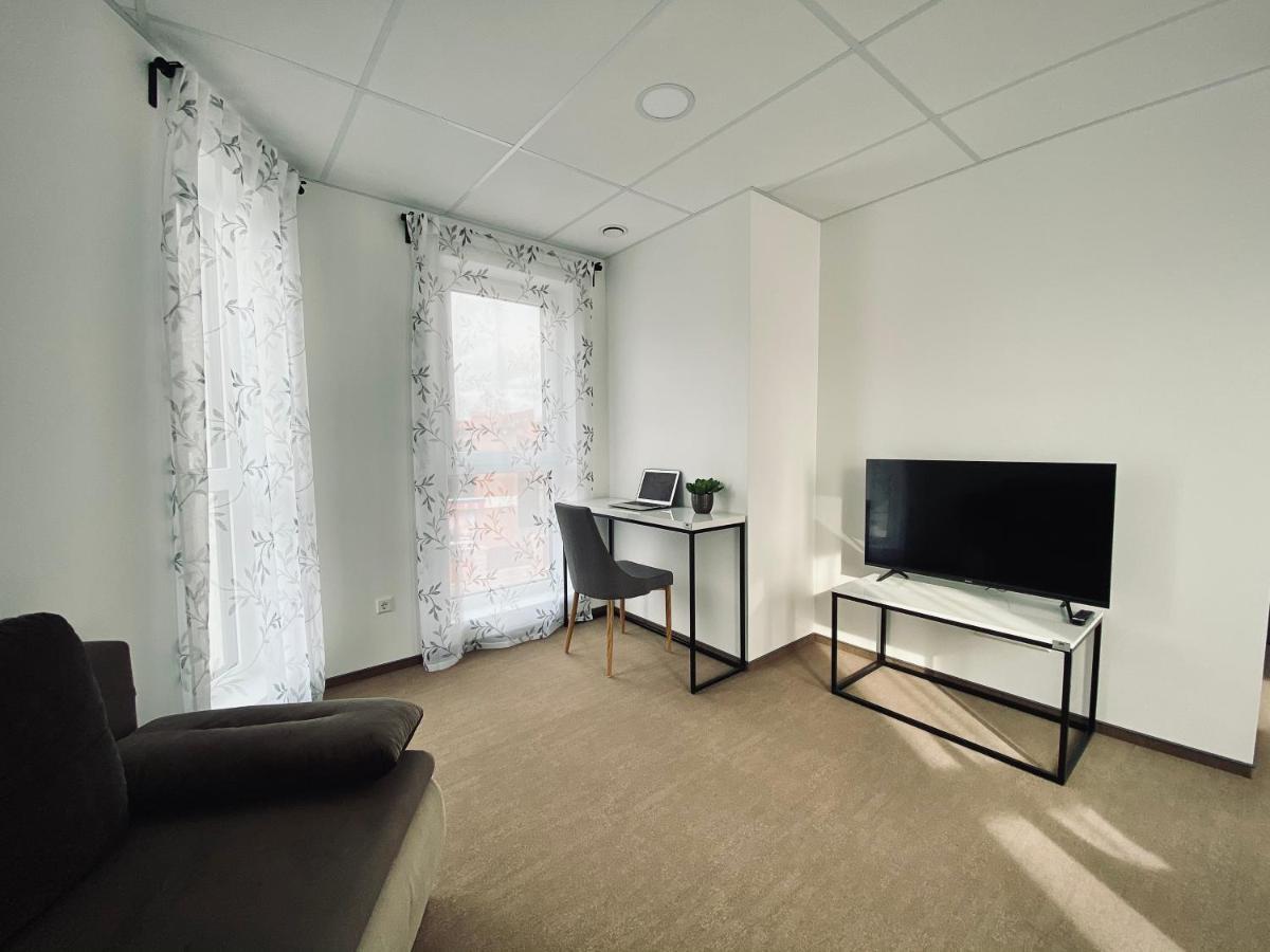 Floros Namai Hotel Silale Bagian luar foto